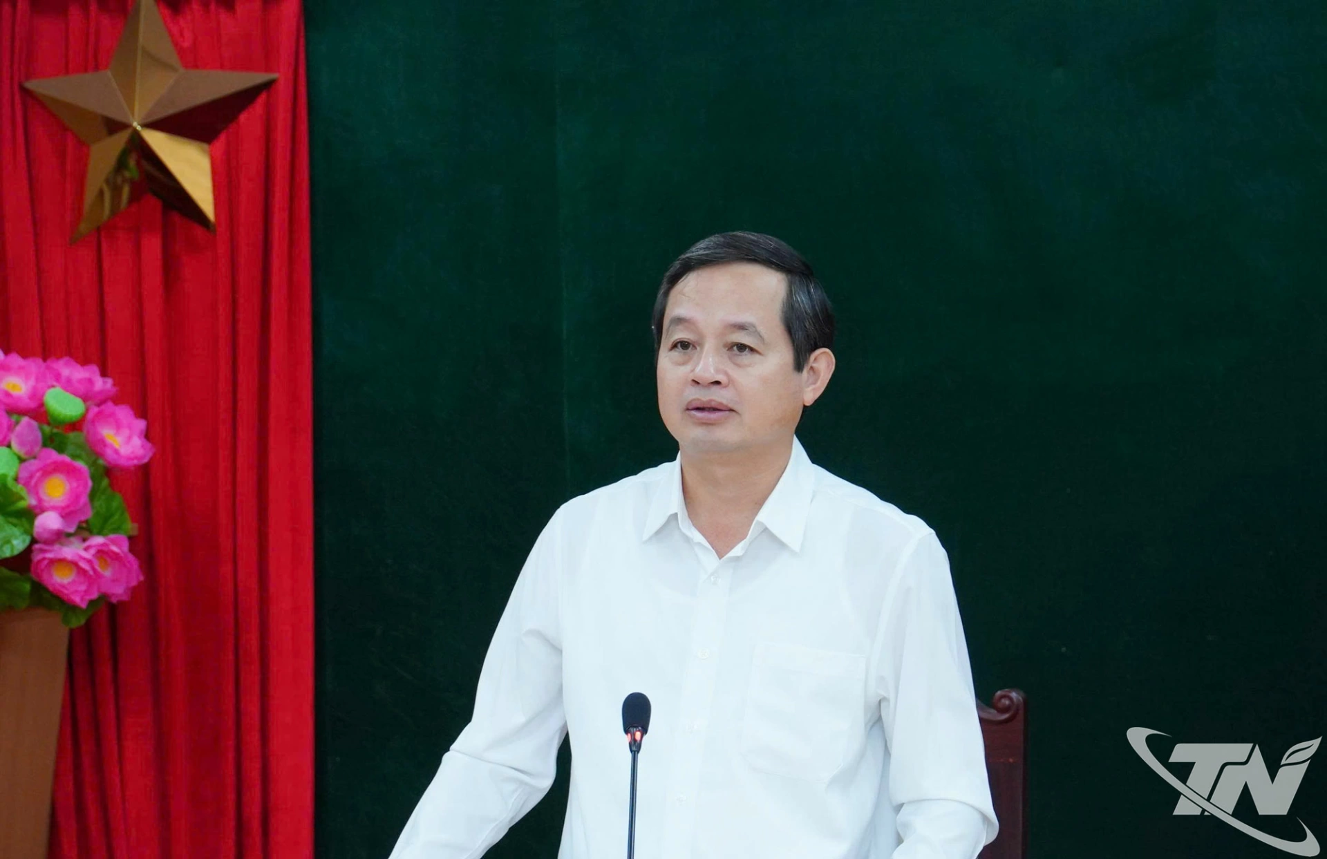 Đồng chí Chủ tịch UBND tỉnh Phạm Hoàng Sơn phát biểu kết luận buổi tiếp công dân.