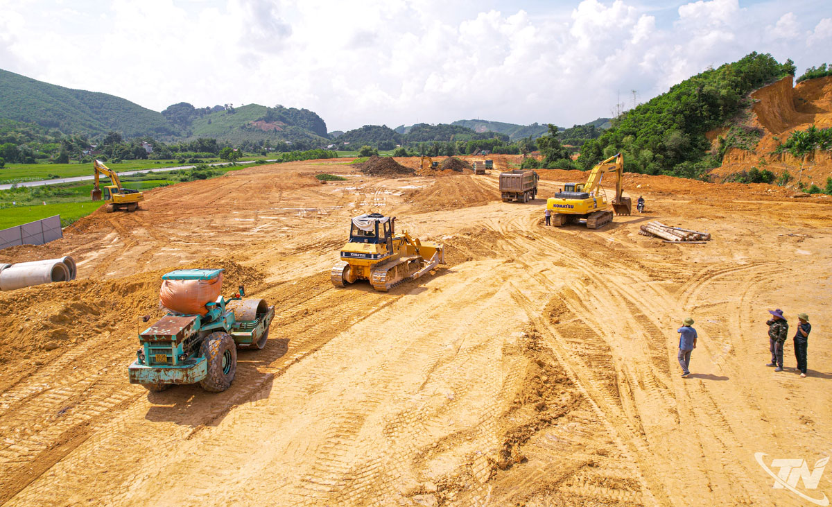 CCN Yên Lạc có quy mô 25,6ha, nằm sát đường cao tốc Thái Nguyên - Chợ Mới đang được đẩy nhanh tiến độ; hiện hơn 95% diện tích đã được giải phóng mặt bằng.