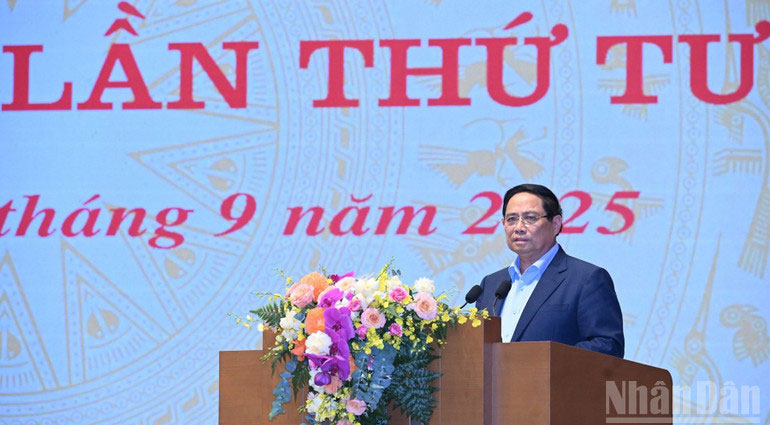Thủ tướng Chính phủ Phạm Minh Chính phát biểu ý kiến tại Phiên họp lần thứ tư của Ban Chỉ đạo. 