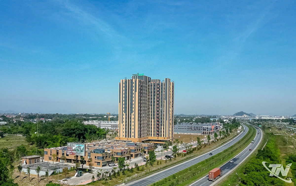 Homie City chinh phục Hội đồng b&igrave;nh chọn kh&ocirc;ng chỉ bởi c&aacute;c tiện &iacute;ch m&agrave; Dự &aacute;n được ph&aacute;t triển như một cấu tr&uacute;c hạ tầng - kỹ thuật - tiện &iacute;ch thống nhất, bảo đảm an to&agrave;n, bền vững v&agrave; khả năng vận h&agrave;nh ổn định trong d&agrave;i hạn.