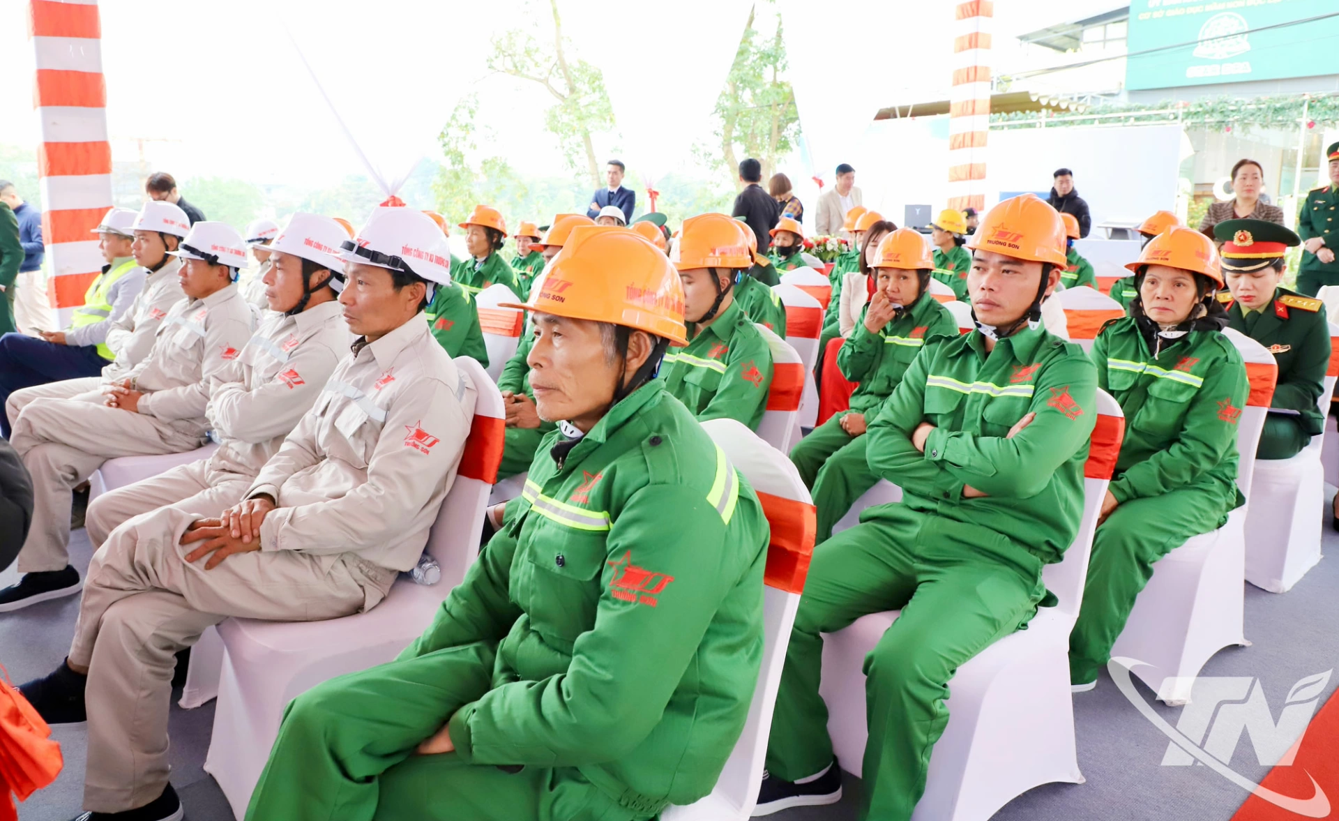 Đại biểu dự Lễ khởi c&ocirc;ng.