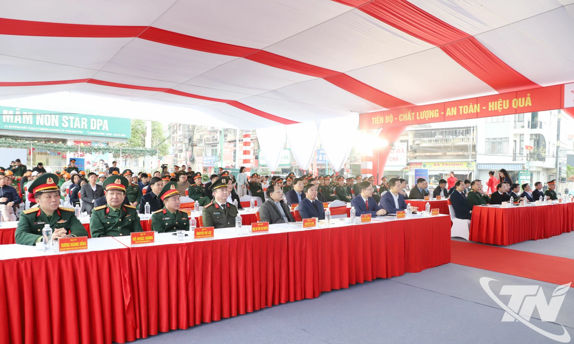 C&aacute;c đại biểu dự Lễ khởi c&ocirc;ng.