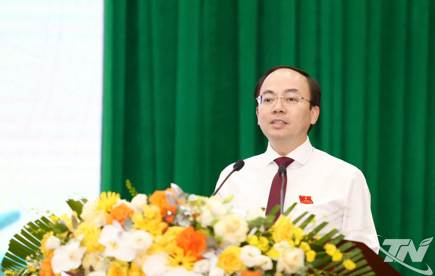 Đồng chí Nguyễn Đăng Bình, Phó Bí thư Thường trực Tỉnh ủy, Chủ tịch HĐND tỉnh, phát biểu tại Kỳ họp.