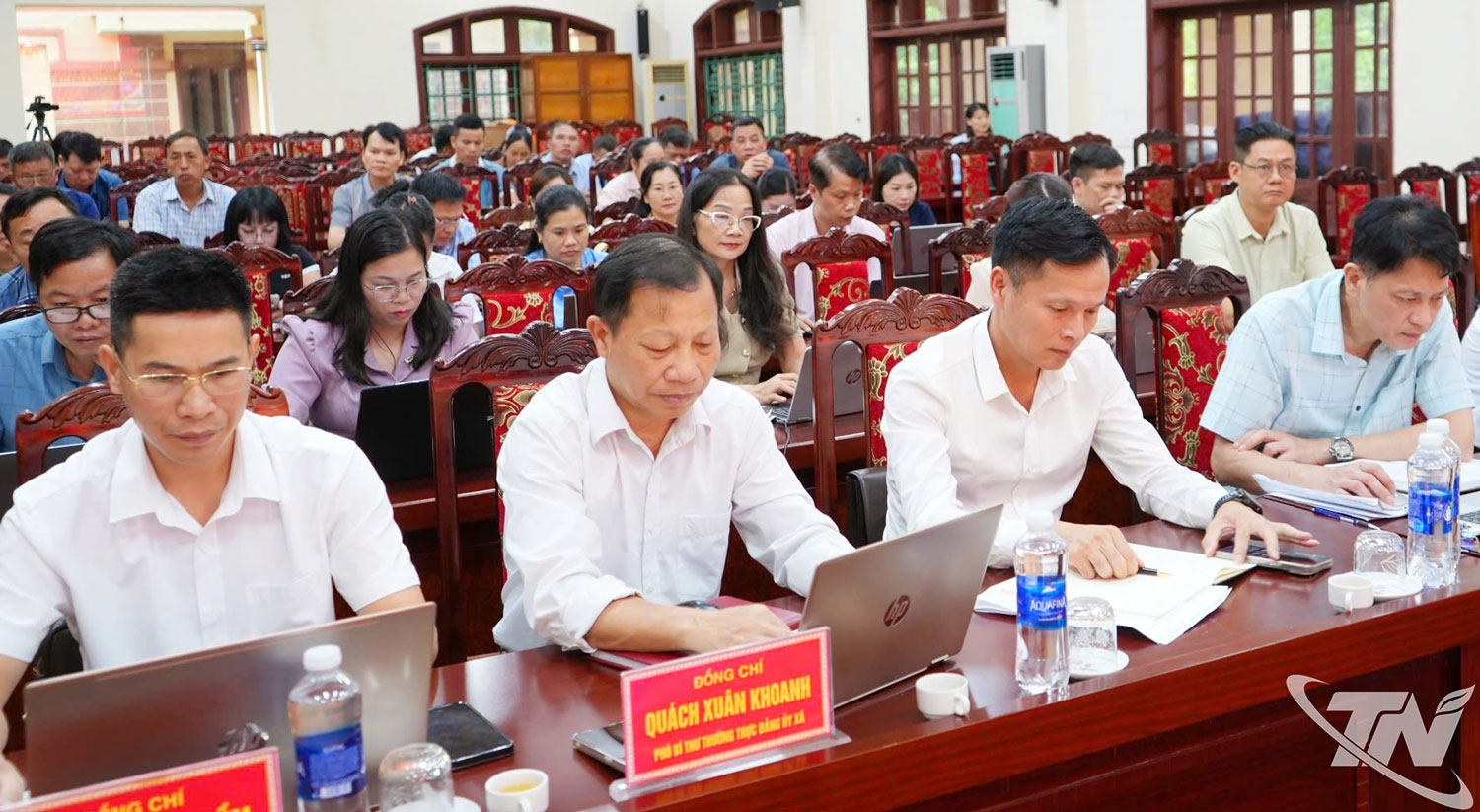 Quang cảnh Hội nghị tiếp xúc cử tri.