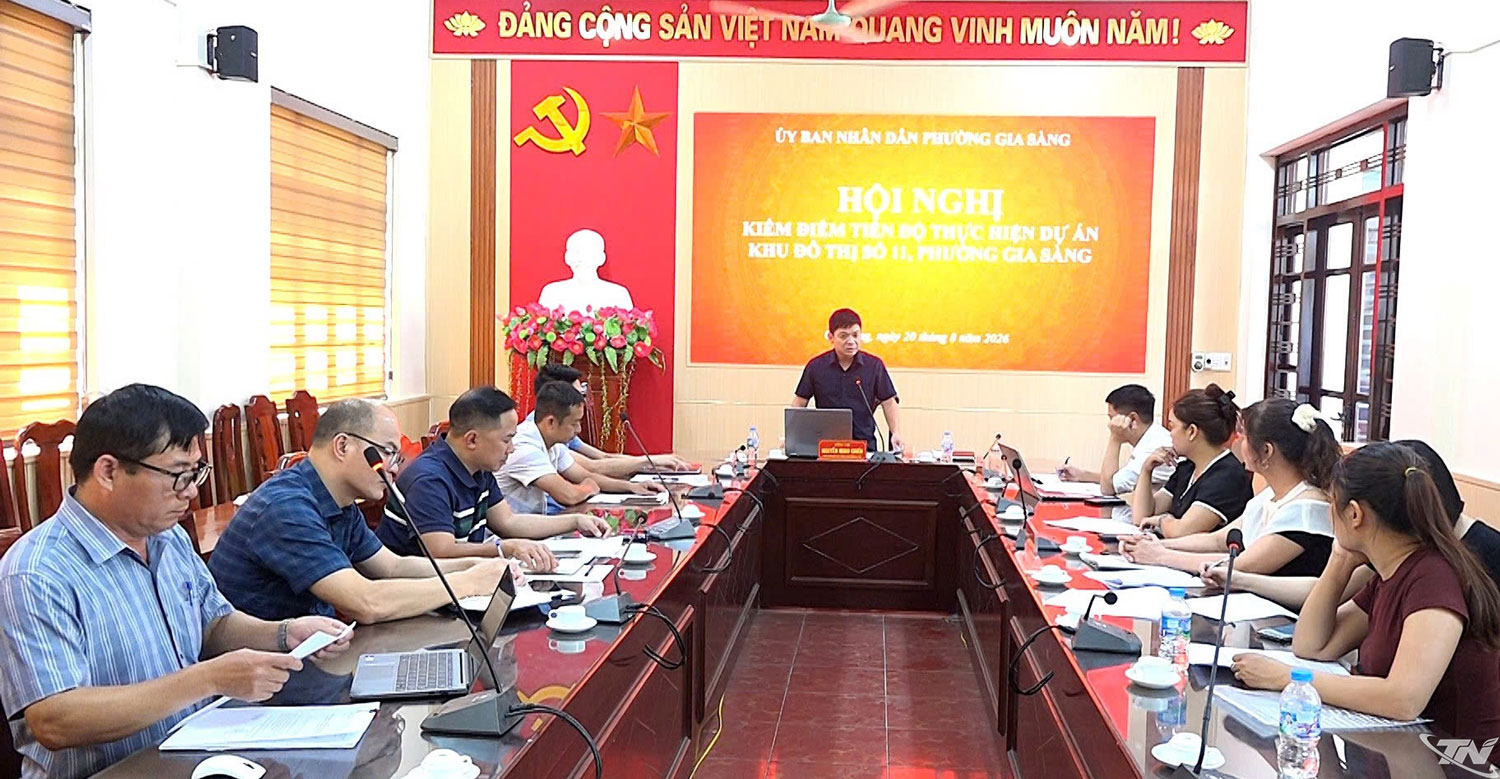 đại diện Chi nhánh Trung tâm Phát triển quỹ đất khu vực 1, Công an phường; các phòng chuyên môn thuộc UBND phường; đại diện Công ty cổ phần Kosy và các công dân có quyền lợi liên quan đến Dự án.