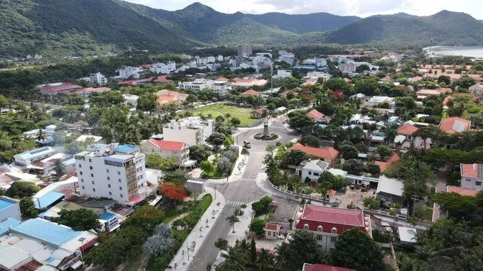 Trung tâm đặc khu Côn Đảo. Ảnh: THÀNH HUY