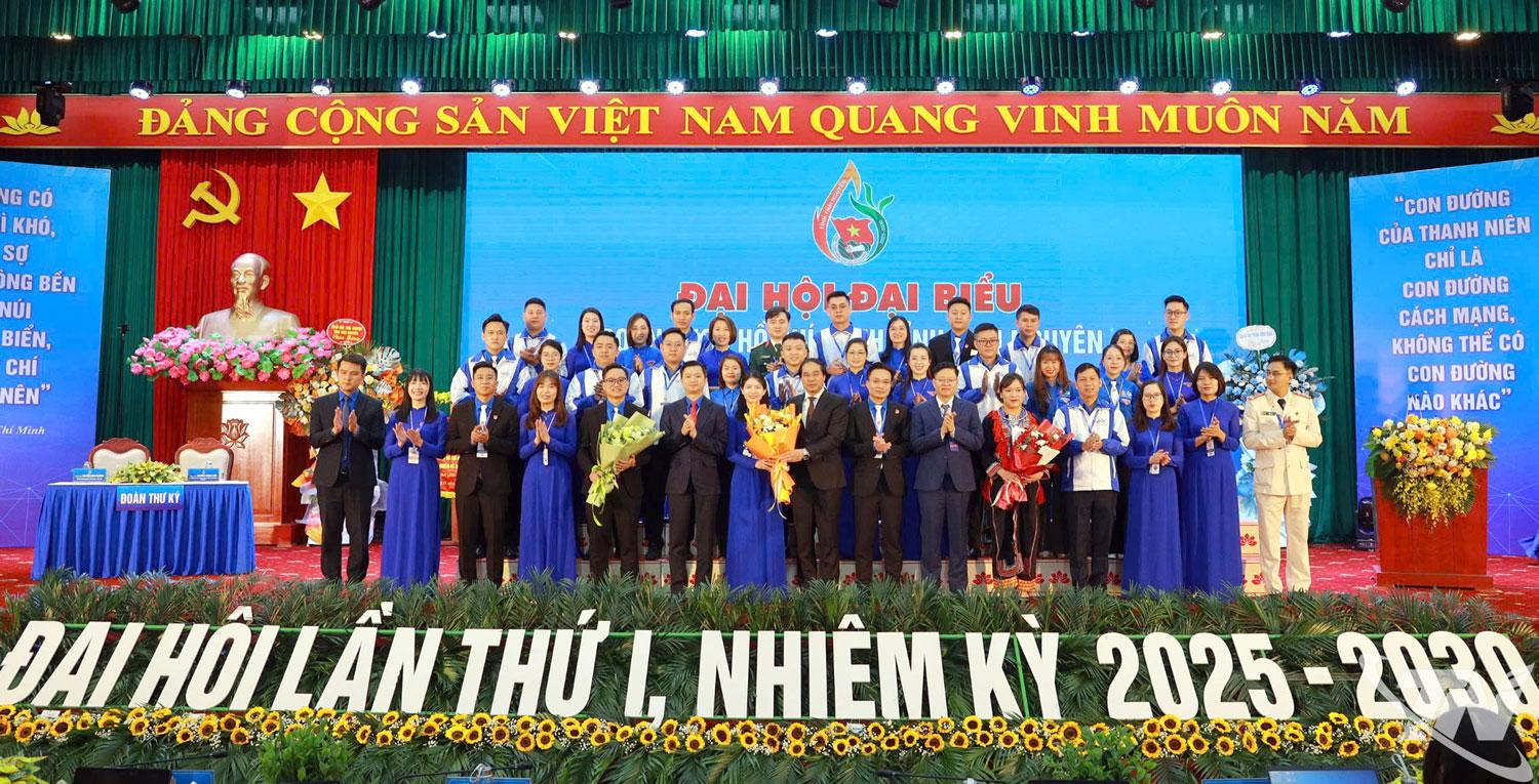 Ban Chấp hành Tỉnh Đoàn khóa I được chỉ định gồm 38 đồng chí