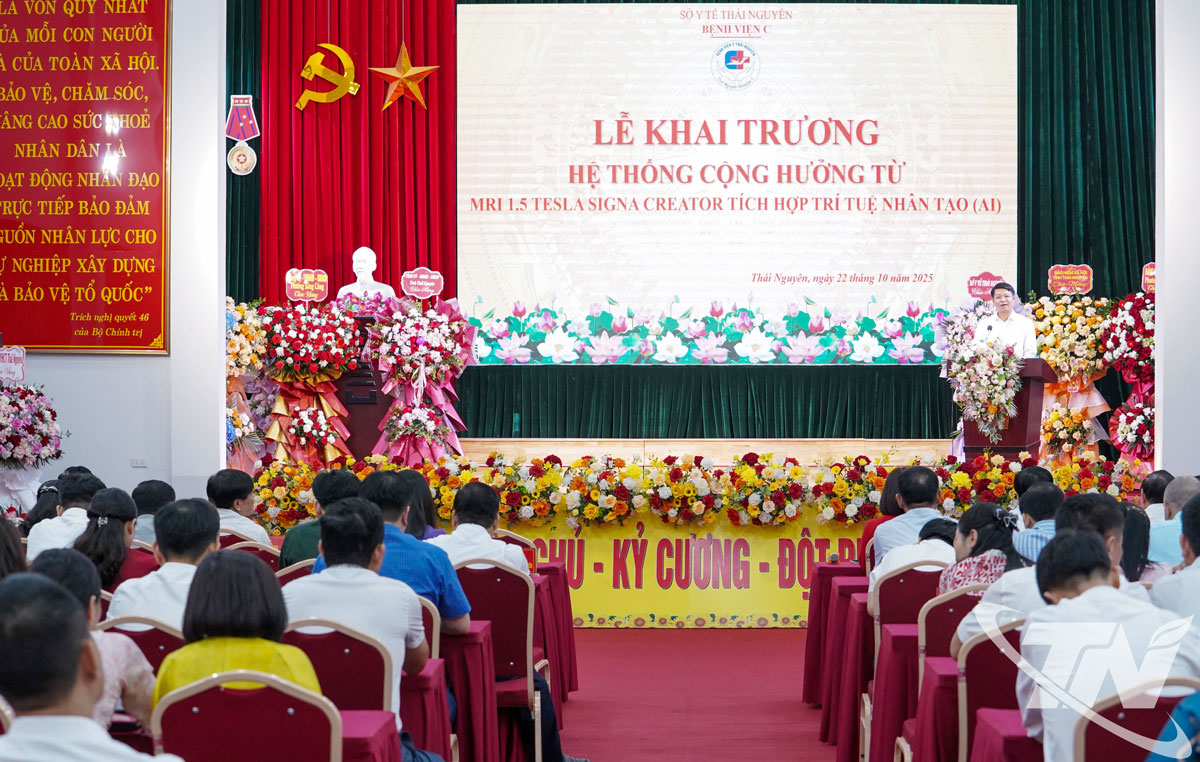 Lễ Khai trương hệ thống cộng hưởng từ tích hợp trí tuệ nhân tạo (AI) của Bệnh viện C Thái Nguyên.