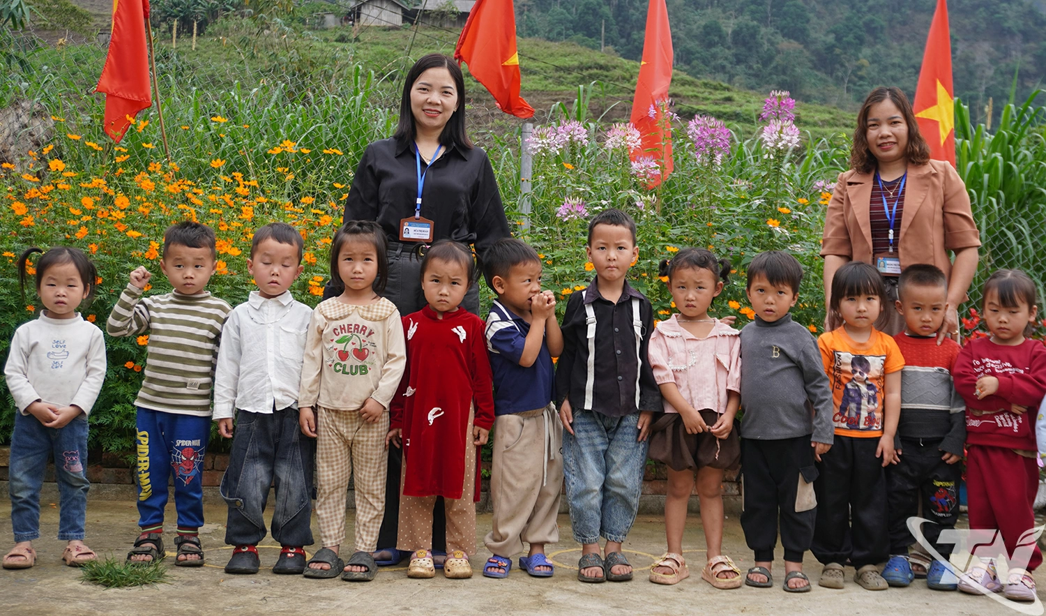 Điểm trường Khau Qua 100% là con em dân tộc Mông.