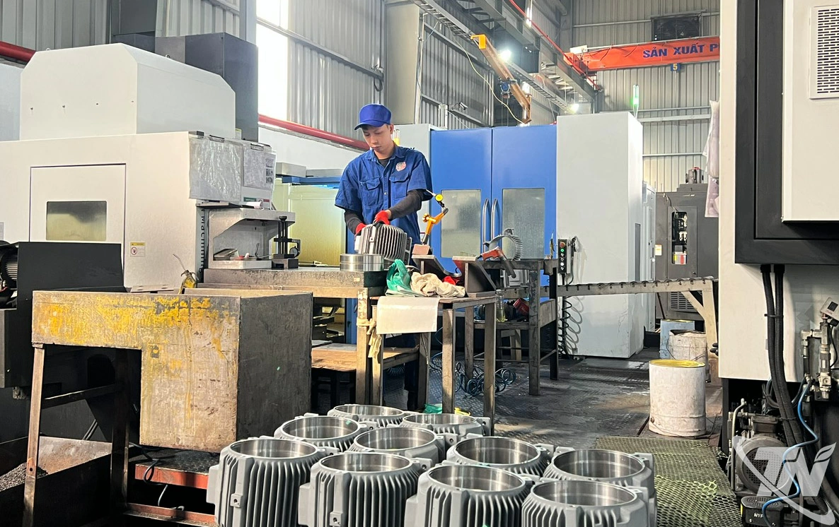 Cơ khí chế tạo, sản xuất kim loại là một trong những lĩnh vực sản xuất công nghiệp được xác định tiếp tục ưu tiên thu hút đầu tư, phát triển theo chiều sâu, nâng cao giá trị gia tăng.  
