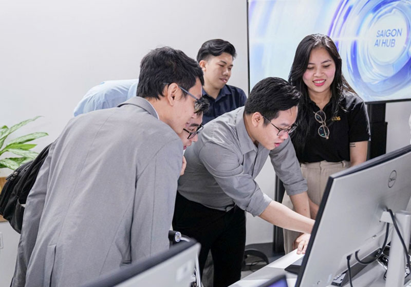 Lần đầu tiên tại Việt Nam, mô hình Applied AI Lab tiên tiến của Google Labs được triển khai thông qua Saigon AI Hub.