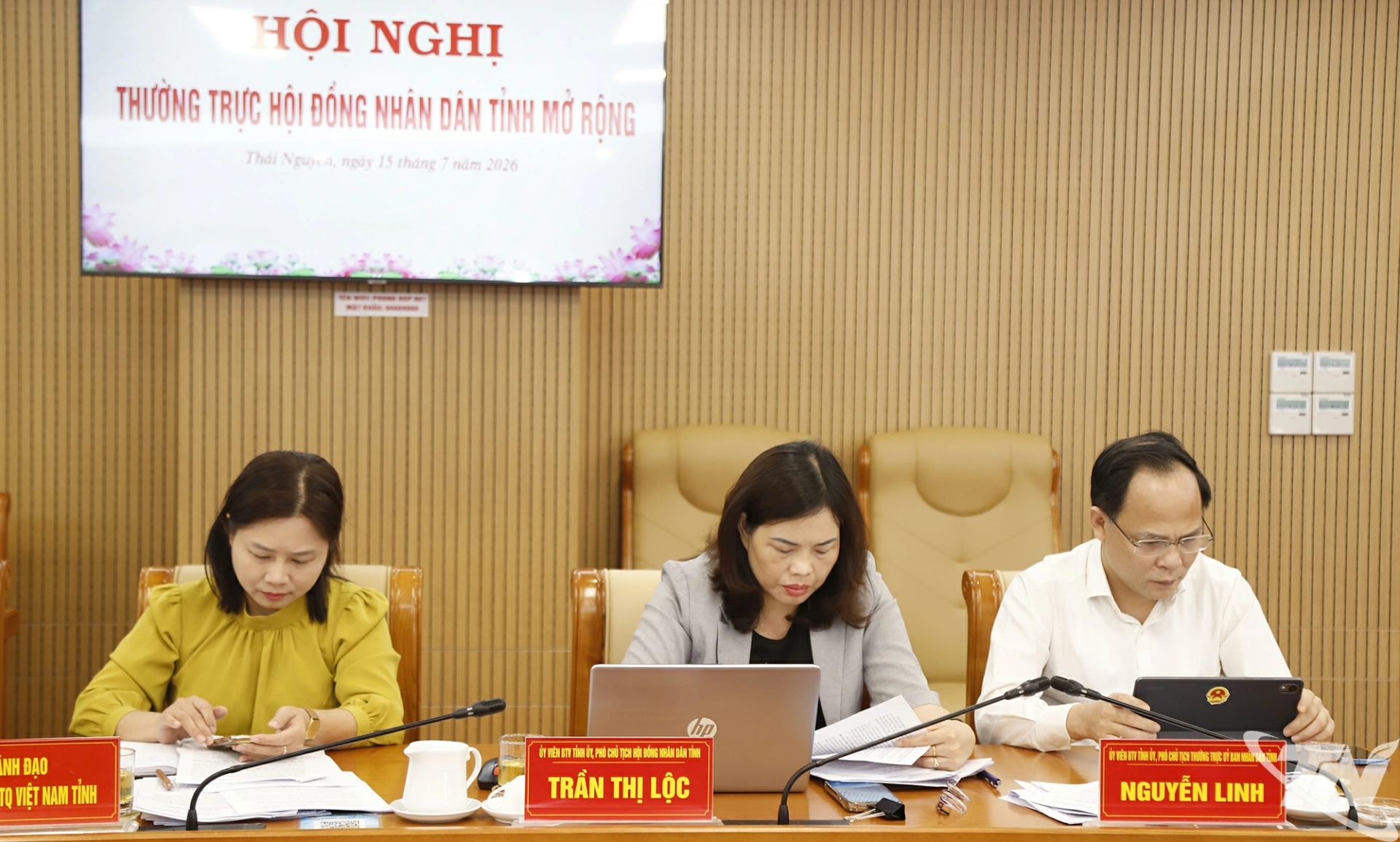Đại biểu dự Hội nghị.