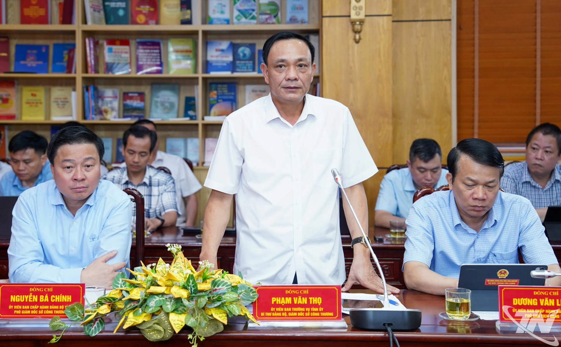 Lãnh đạo Sở Công Thương báo cáo tại Hội nghị.