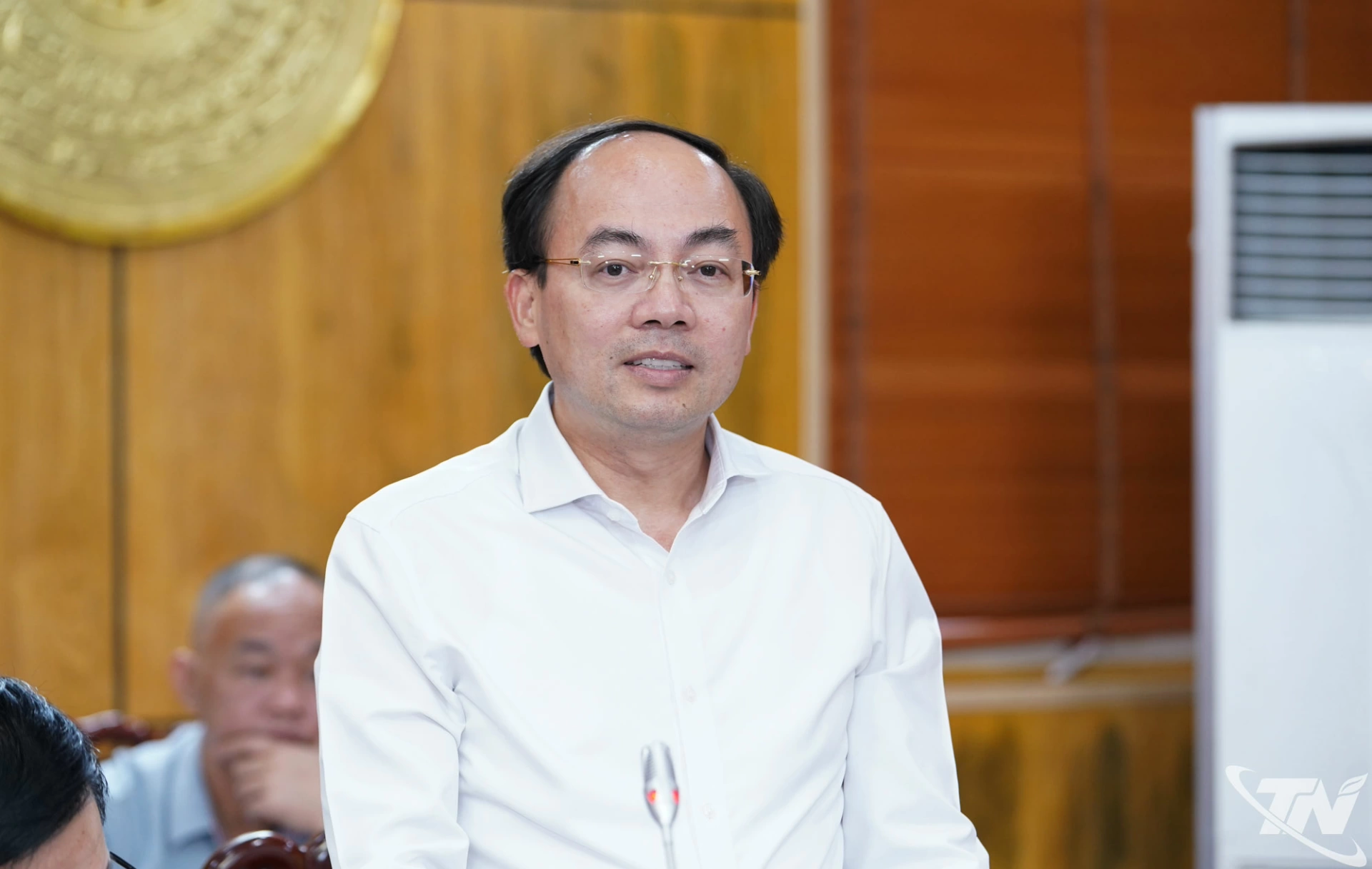Đồng chí Phó Bí thư Thường trực Tỉnh ủy, Trưởng Đoàn đại biểu Quốc hội tỉnh Nguyễn Đăng Bình phát biểu.