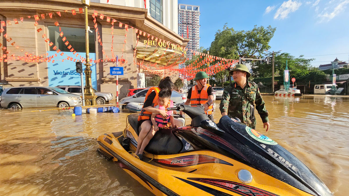 Lũ vẫn còn diễn biến phức tạp, cần cảnh giác với sạt lở đất