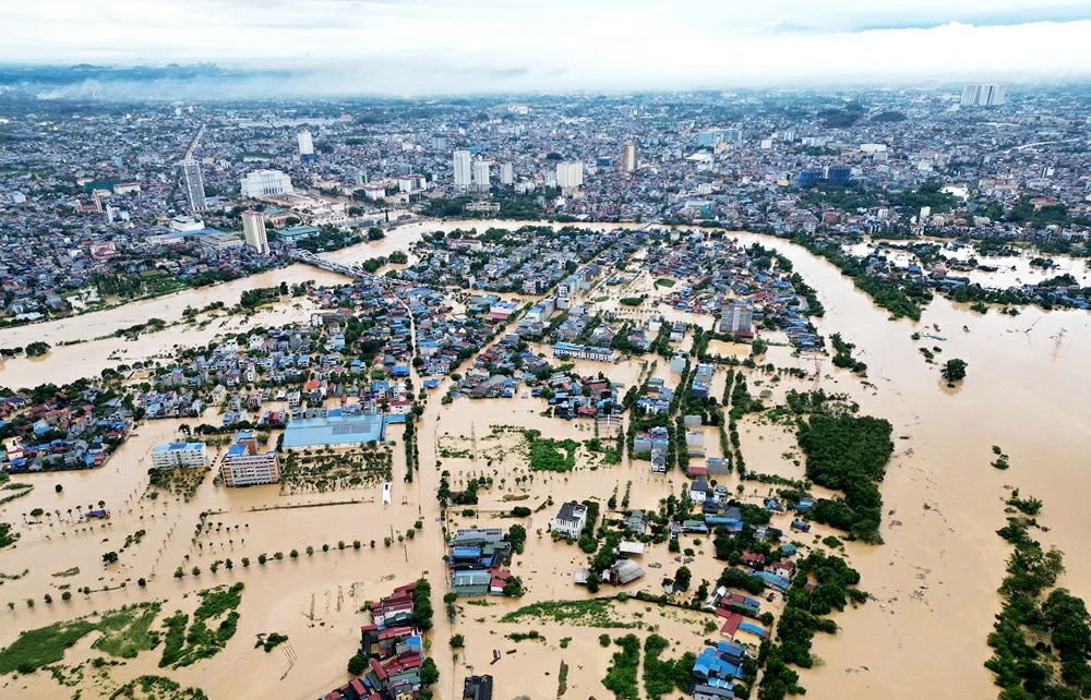 Lũ trên sông Cầu ngày 7-10.