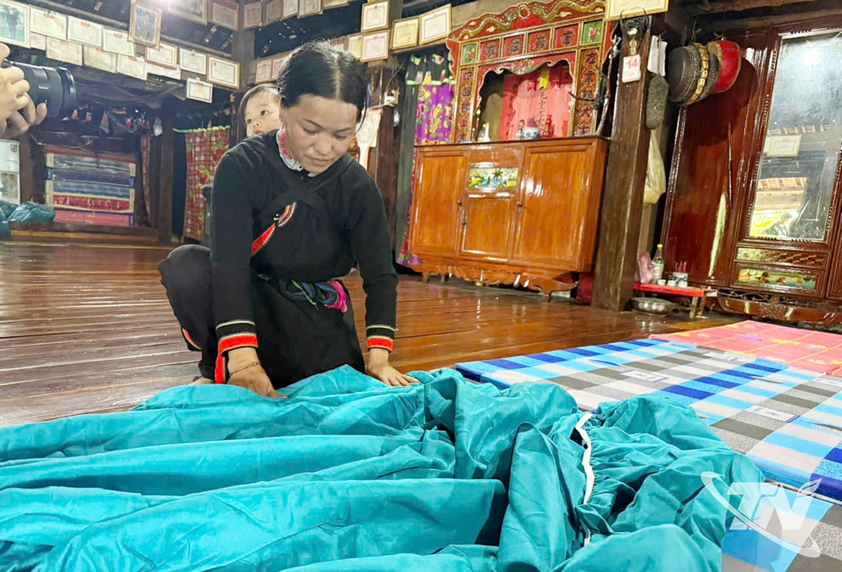 Người dân thôn Khâu Đấng (xã Bằng Thành) chuẩn bị homestay đón khách lưu trú.