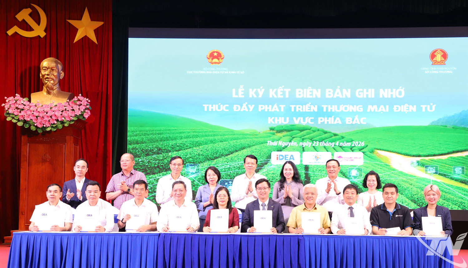 Ký kết hợp tác giữa các Sở Công Thương khu vực phía Bắc, doanh nghiệp thương mại điện tử, hiệp hội và các trường đại học trên địa bàn.