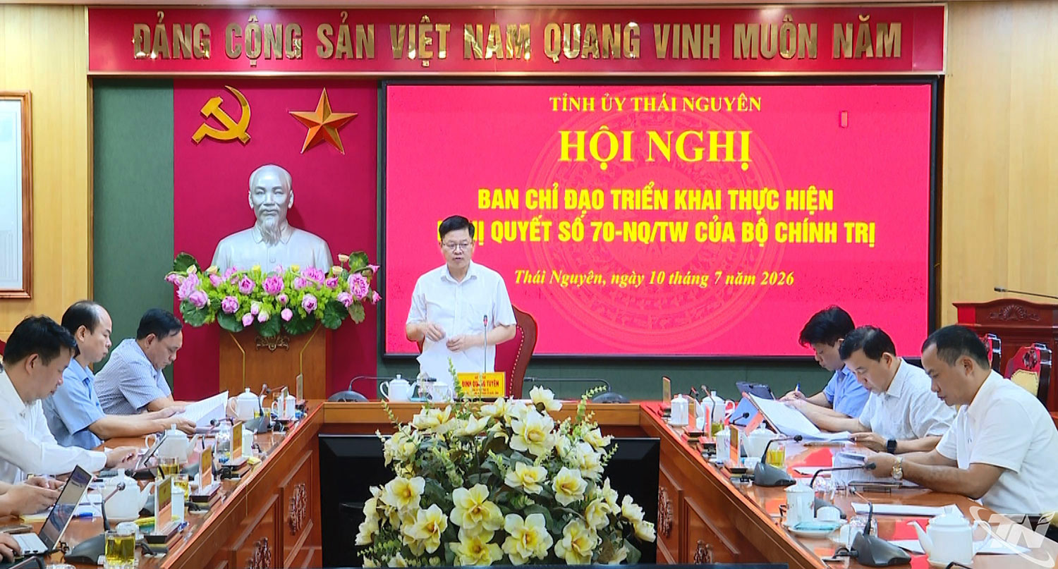 Đồng chí Đinh Quang Tuyên chủ trì Hội nghị.