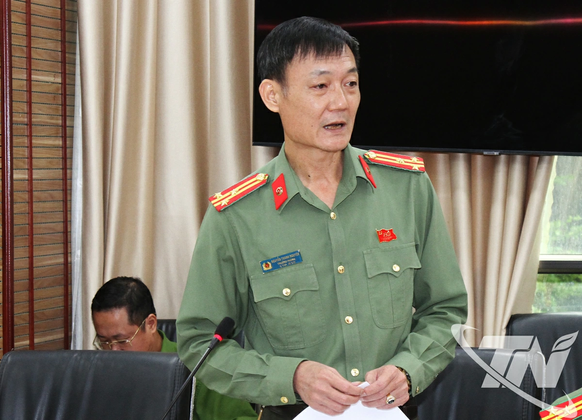 Đại biểu Công an tỉnh Thái Nguyên phát biểu tham luận tại Hội thảo.