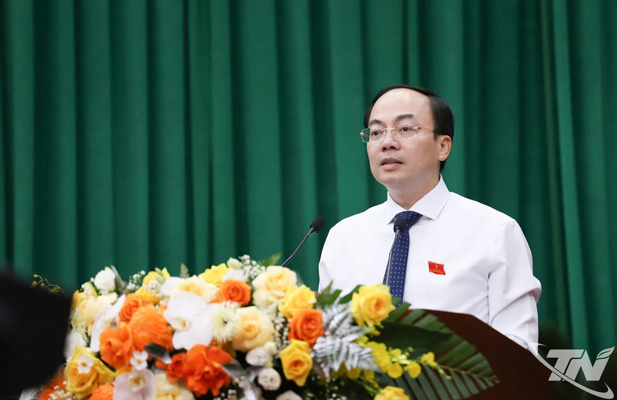 Đồng chí Nguyễn Đăng Bình, Phó Bí thư Thường trực Tỉnh ủy, Chủ tịch HĐND tỉnh, phát biểu khai mạc Kỳ họp.