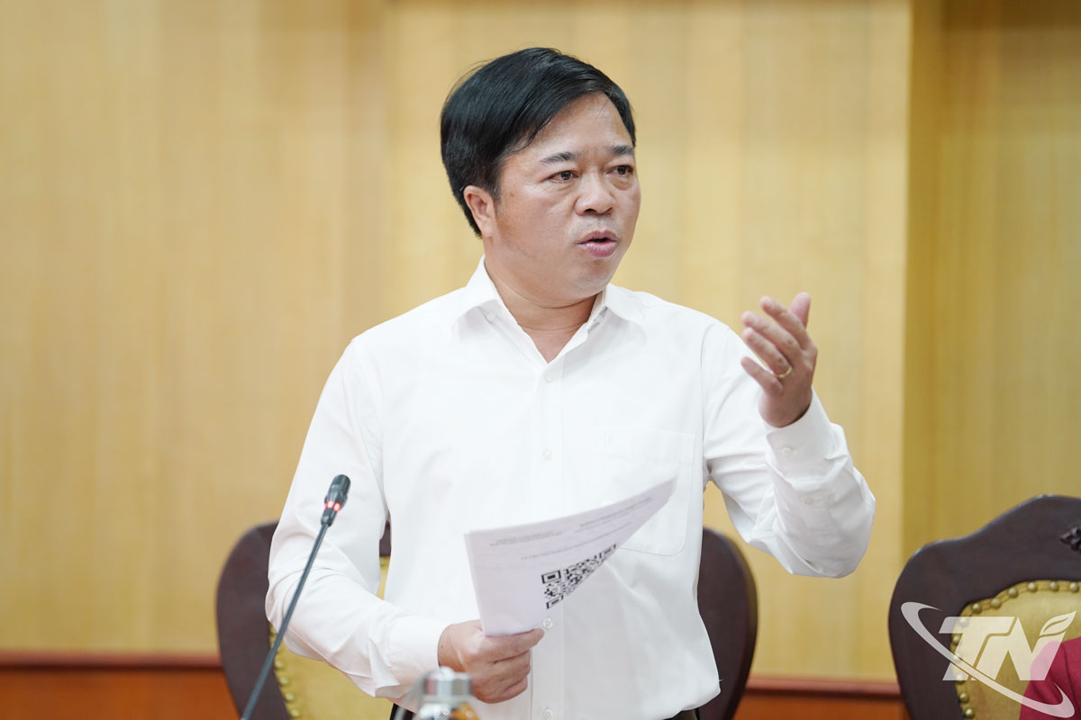 Đồng chí Phó Chủ tịch UBND tỉnh Bùi Văn Lương thông tin nhanh về tình hình kinh tế - xã hội 9 tháng năm 2025; nhiệm vụ, giải pháp trọng tâm năm 2025 của tỉnh Thái Nguyên.