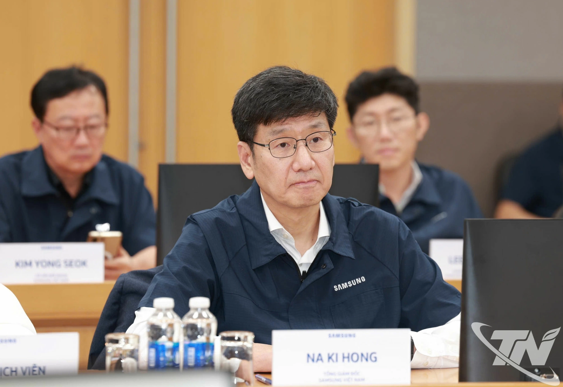 Ông Na Ki Hong, Tổng Giám đốc Samsung Việt Nam, phát biểu tại buổi làm việc.