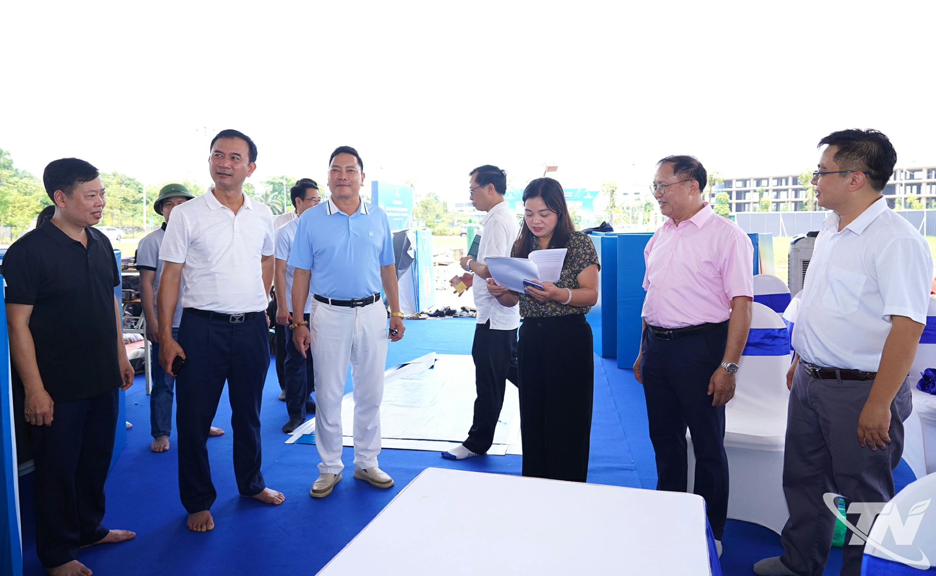 Đồng chí Phó Chủ tịch UBND tỉnh kiểm tra công tác chuẩn bị Lễ khởi công tại Dự án Nhà ở xã hội Khu đô thị Cầu Trúc tại phường Bách Quang.
