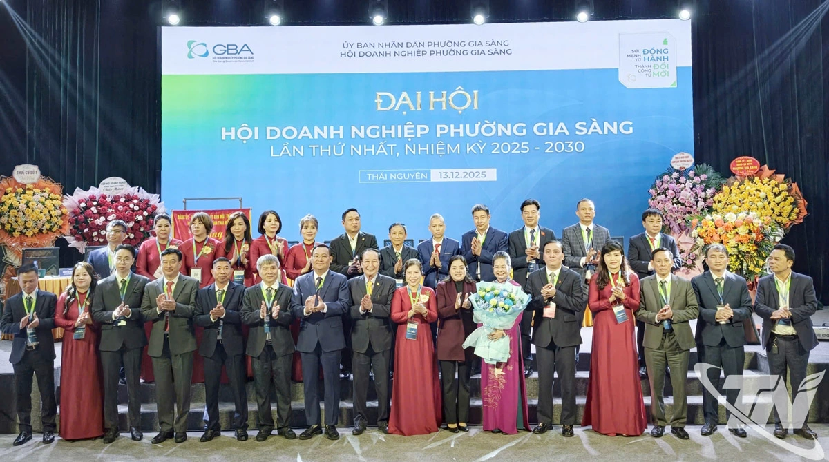 Ban Chấp hành Hội Doanh nghiệp phường Gia Sàng khóa I, nhiệm kỳ 2025-2030, ra mắt Đại hội.