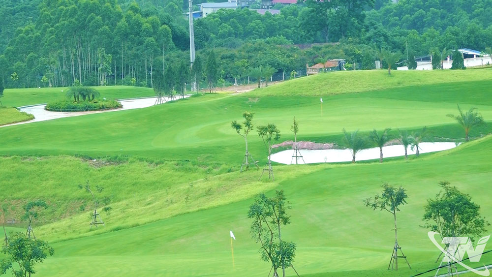Trong 31 dự án dịch vụ mời gọi đầu tư có 7 dự án về sân Golf. Trong ảnh dự kiến tháng 9/2025 dự án sân golf Glory bắt đầu vận hành hoạt động.