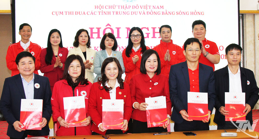 Các đơn vị trong Cụm ký giao ước thi đua năm 2026.