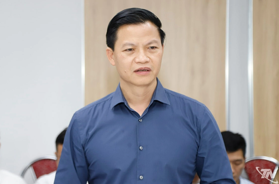 Đồng chí Chủ tịch UBND tỉnh Vương Quốc Tuấn kết luận buổi làm việc.