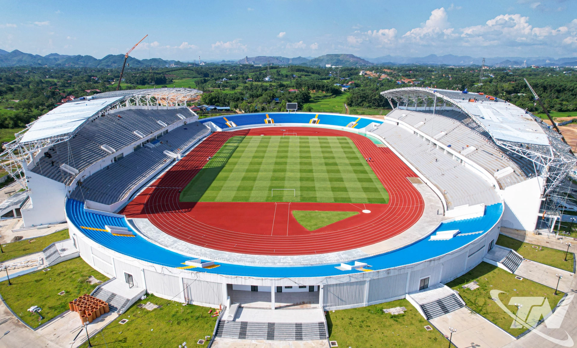 Sân vận động tỉnh Thái Nguyên đã cơ bản hoàn thành.