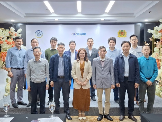 Tăng cường phổ biến pháp luật về phòng, chống khủng bố trong lĩnh vực khoa học và công nghệ- Ảnh 1. Tăng cường phổ biến pháp luật về phòng, chống khủng bố trong lĩnh vực khoa học và công nghệ- Ảnh 1.