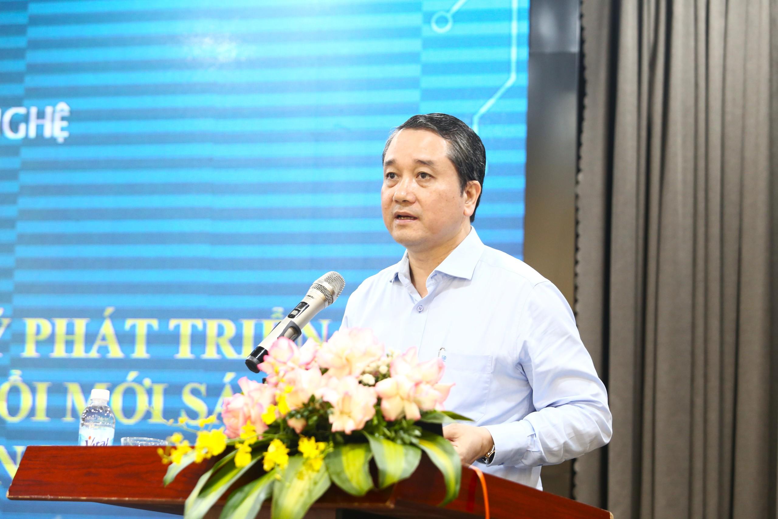 Thúc đẩy chuyển đổi số, phát triển kinh tế số và trí tuệ nhân tạo: Kiến tạo Việt Nam hùng cường trong kỷ nguyên số- Ảnh 3.