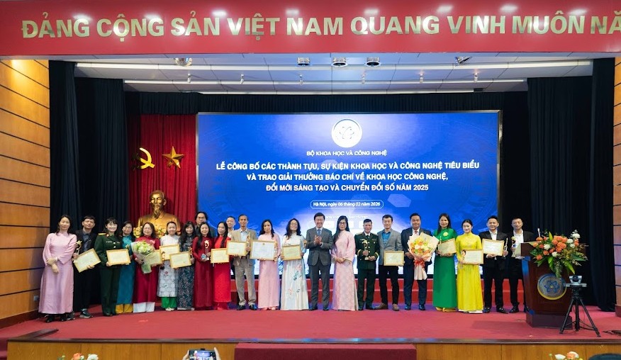 Vinh danh t&aacute;c giả, t&aacute;c phẩm đoạt Giải thưởng b&aacute;o ch&iacute; về KH&CN- Ảnh 1.
