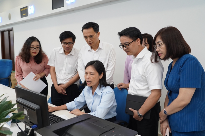 Đoàn công tác Bộ KH&CN khảo sát mô hình chính quyền địa phương 2 cấp tại tỉnh Quảng Ninh- Ảnh 1. Đoàn công tác Bộ KH&CN khảo sát mô hình chính quyền địa phương 2 cấp tại tỉnh Quảng Ninh- Ảnh 1.