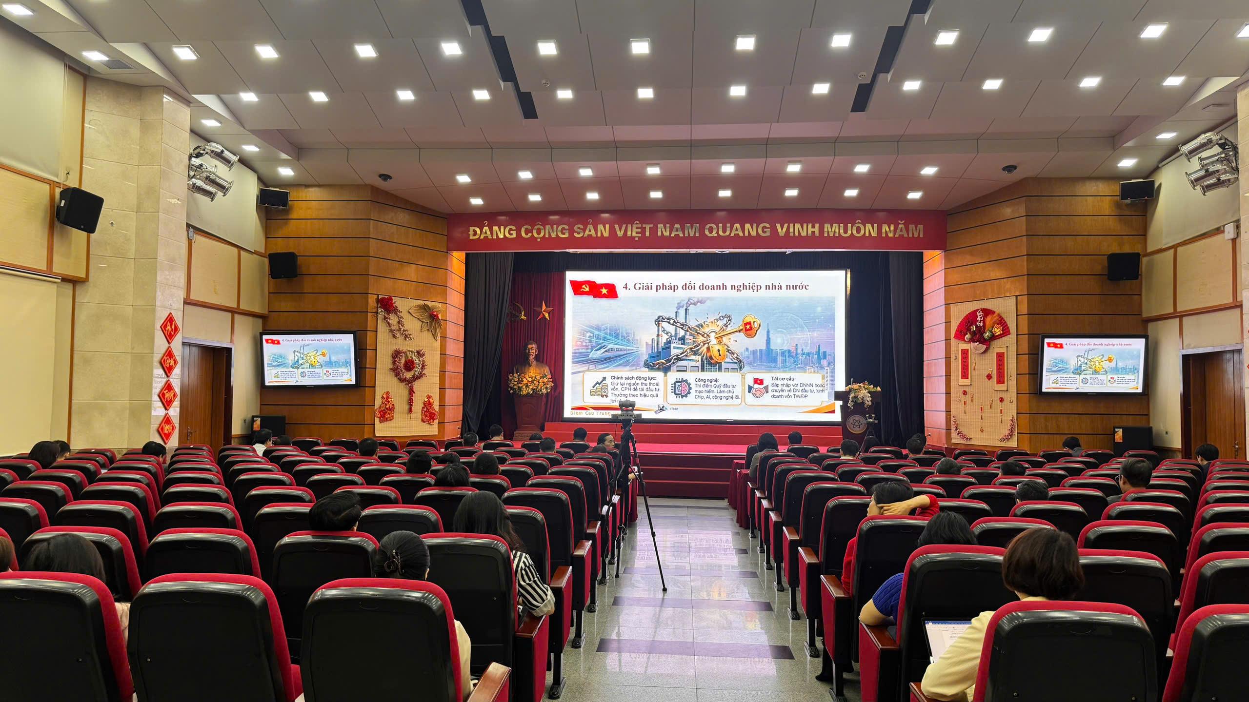 Bộ KH&CN quán triệt Nghị quyết 79-NQ/TW: Phát huy vai trò chủ đạo của kinh tế Nhà nước trong giai đoạn mới - Ảnh 1.