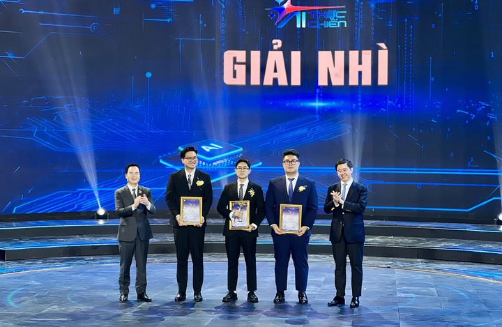 Trao Giải thưởng Cuộc thi &ldquo;AI Thực chiến 2025&rdquo;: Tr&iacute; tuệ Việt - Kiến tạo tương lai số- Ảnh 4.