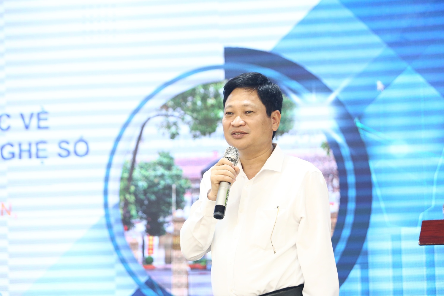 Ngành KH&CN giữ vai trò trung tâm trong tăng trưởng mới: Bứt phá với chuyển đổi số và đổi mới sáng tạo ở địa phương- Ảnh 3. Ngành KH&CN giữ vai trò trung tâm trong tăng trưởng mới: Bứt phá với chuyển đổi số và đổi mới sáng tạo ở địa phương- Ảnh 3.