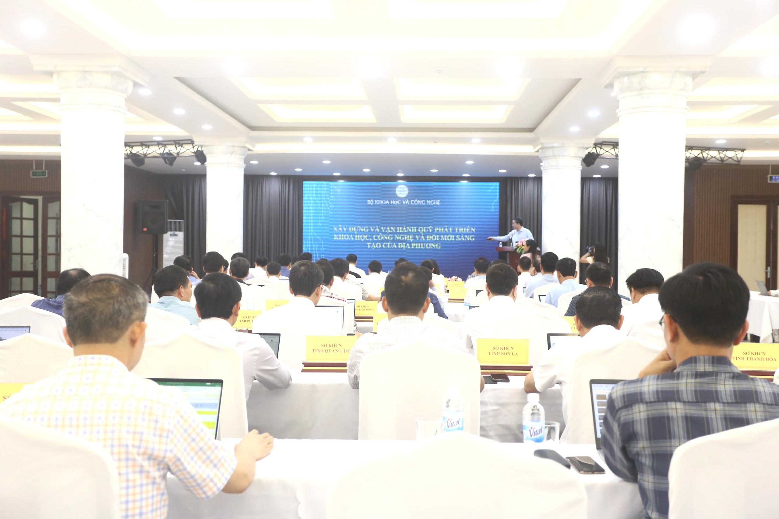 Thúc đẩy chuyển đổi số, phát triển kinh tế số và trí tuệ nhân tạo: Kiến tạo Việt Nam hùng cường trong kỷ nguyên số- Ảnh 1.