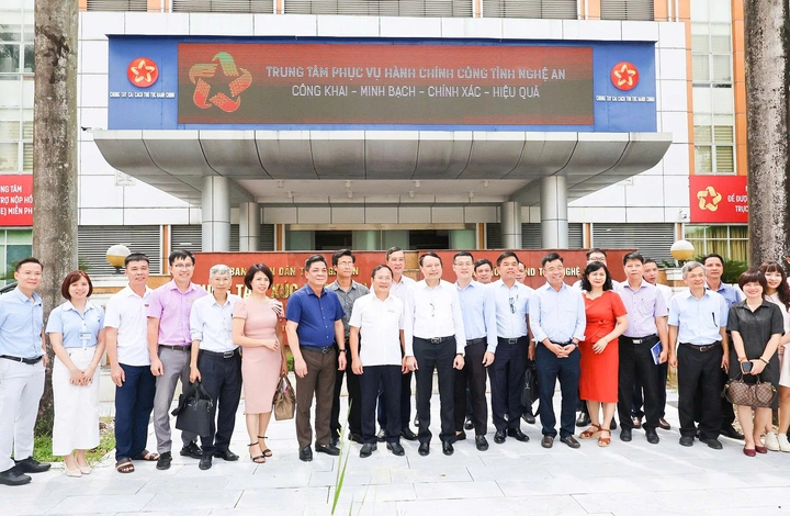 Đoàn công tác Bộ KH&CN làm việc với tỉnh Nghệ An về vận hành chính quyền địa phương cấp xã, phường - Ảnh 5.