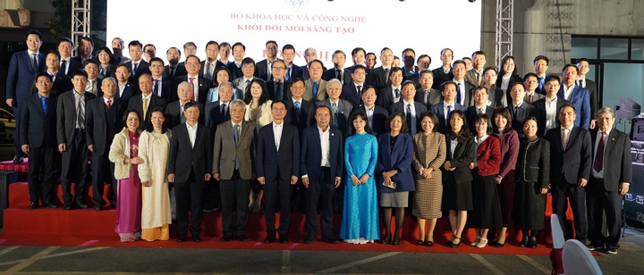 Khối Đổi mới sáng tạo: Lấy “toàn dân - hệ sinh thái - số” làm trục phát triển trong giai đoạn mới- Ảnh 4. Khối Đổi mới sáng tạo: Lấy “toàn dân - hệ sinh thái - số” làm trục phát triển trong giai đoạn mới- Ảnh 4.