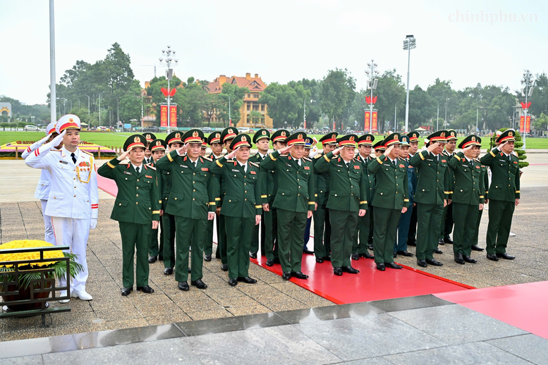 81 năm Quốc khánh: Lãnh đạo Đảng, Nhà nước vào Lăng viếng Chủ tịch Hồ Chí Minh- Ảnh 4.