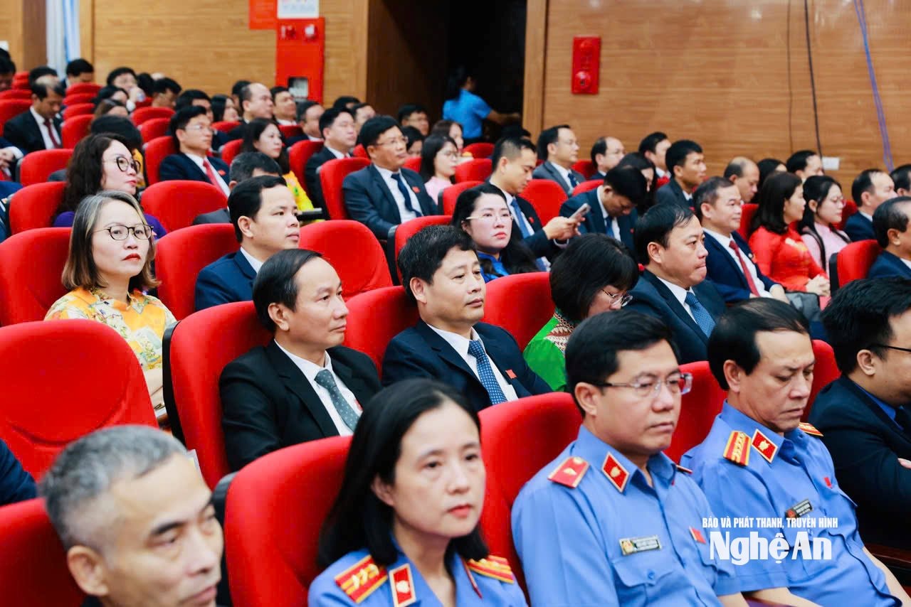 Đại biểu dự Đại hội Đảng bộ tỉnh . Ảnh Hữu Hoàng