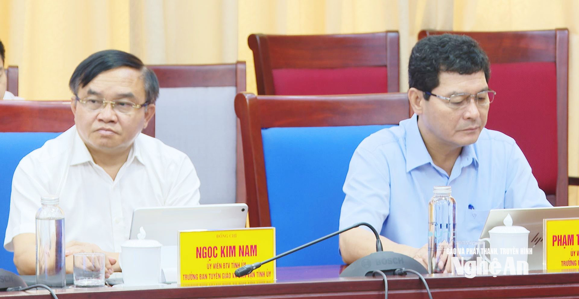 Các đại biểu tham dự Hội nghị tại điểm cầu Nghệ An. Ảnh Hoàng Hiếu
