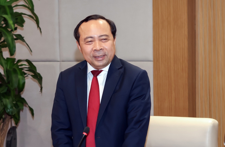 Bộ trưởng Nguyễn Mạnh H&ugrave;ng: &ldquo;Vinh dự c&agrave;ng lớn, tr&aacute;ch nhiệm c&agrave;ng nặng&rdquo;- Ảnh 2.