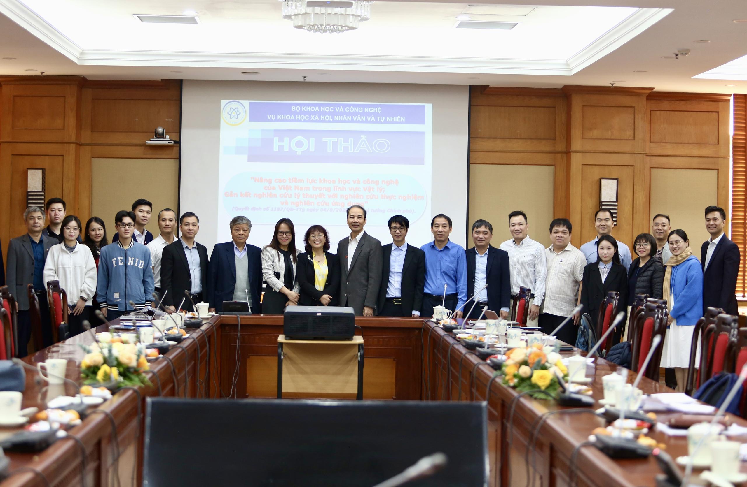 Định hướng ph&aacute;t triển vật l&yacute; phục vụ n&acirc;ng cao tiềm lực khoa học v&agrave; c&ocirc;ng nghệ quốc gia- Ảnh 3.