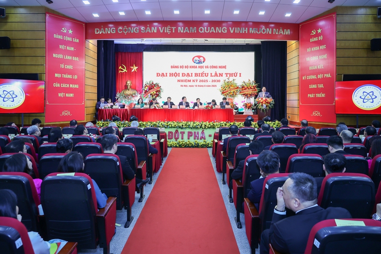 Khoa học công nghệ, Đổi mới sáng tạo và Chuyển đổi số: “Con đường tất yếu” để Việt Nam trở thành nước phát triển - Ảnh 4.