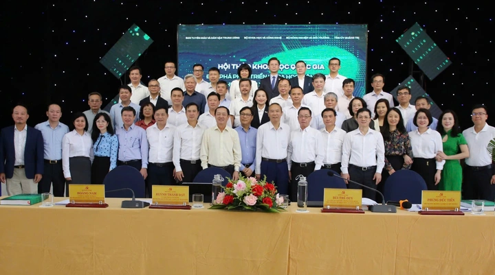 "Chuyển đổi xanh và phát triển bền vững không chỉ là lựa chọn chiến lược mà là mệnh lệnh thời đại" - Ảnh 6.